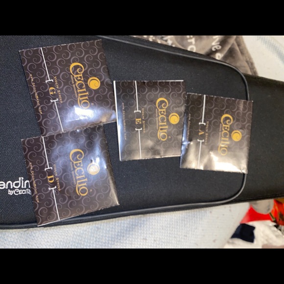 COPY - Authentic Mendini Violin and accessories!!! - Picture 13 of 16